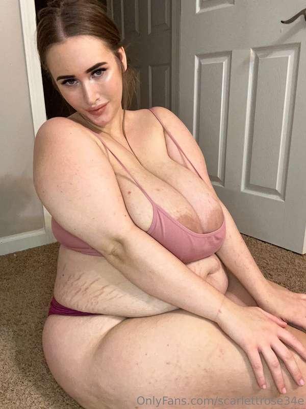 I hope this brightens up your day 😈 what do you think? 🥵