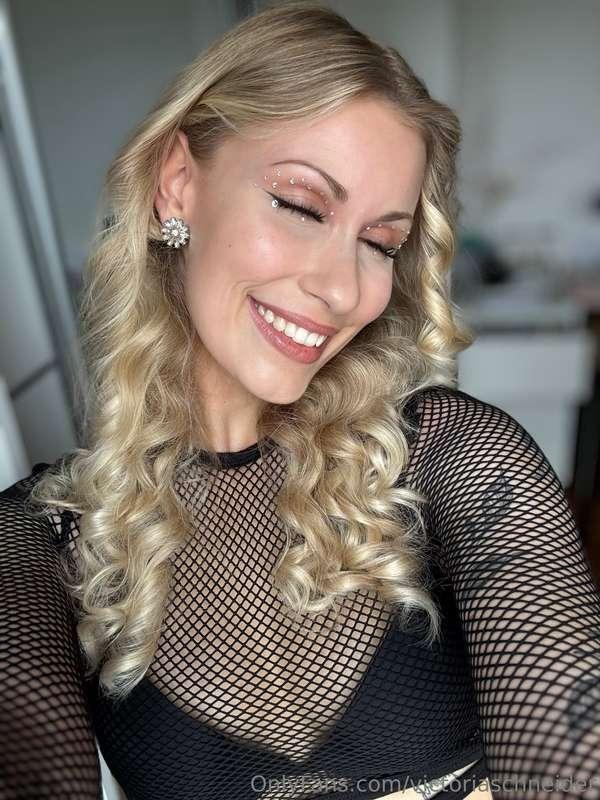 victoriaschneider image #0