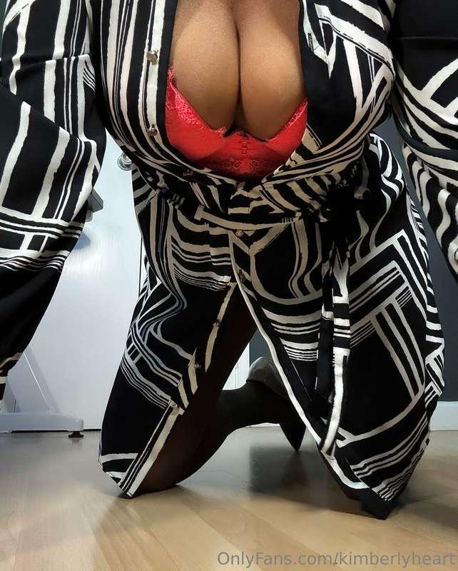 Ready to take advantage of me ‼️ I’m waiting in your DM’s 😈😈
