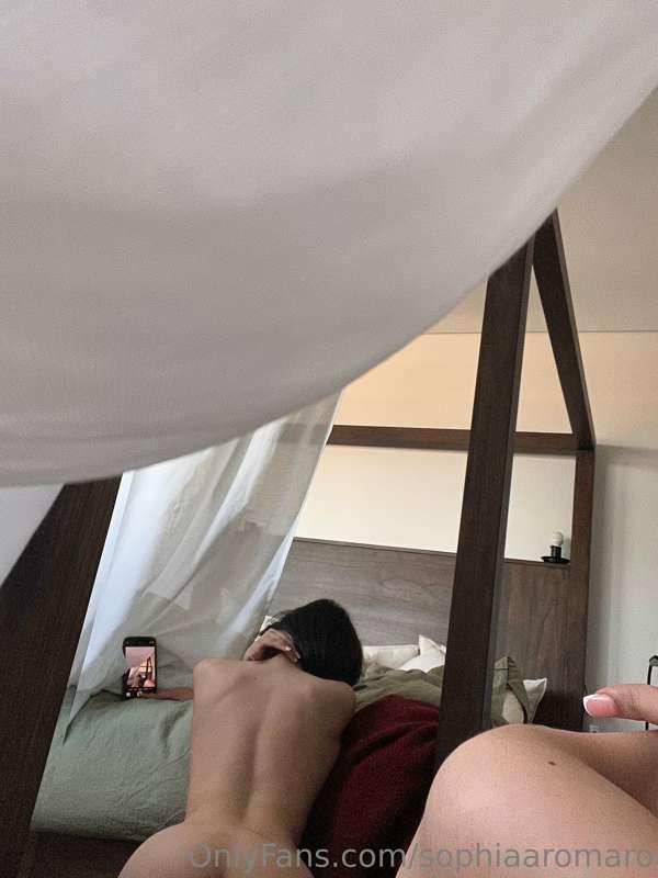 Swipe to see even lower 👀💦