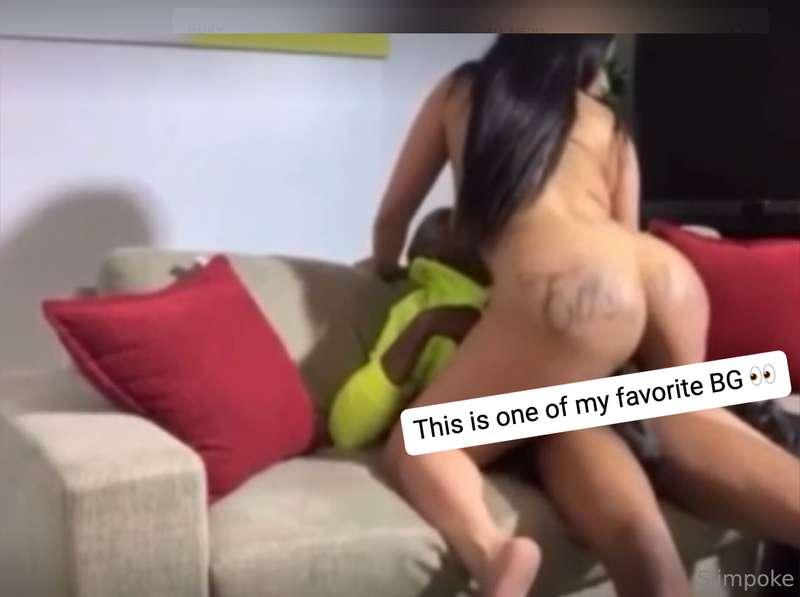 Can you handle all of daddys dick in this BG?🍆