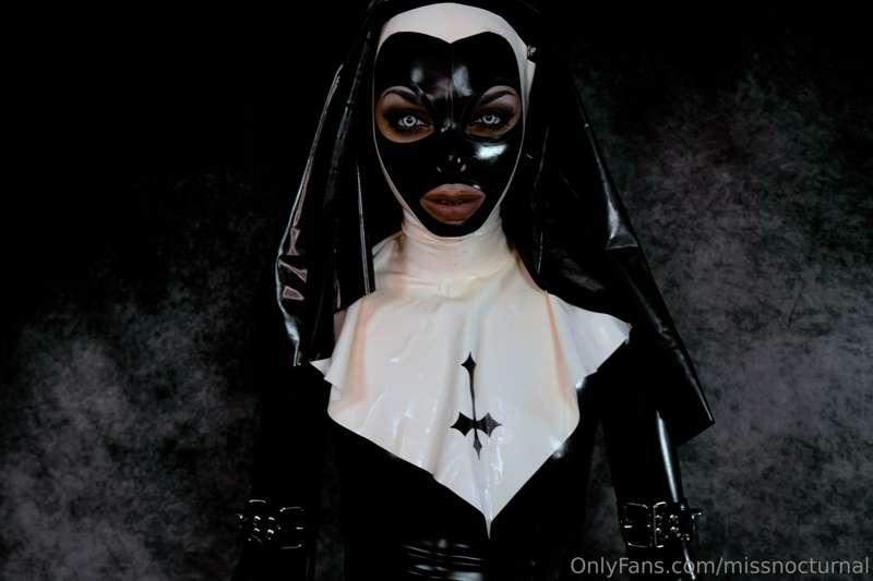 More nun!   
Been really busy lately, we got more viewings a..