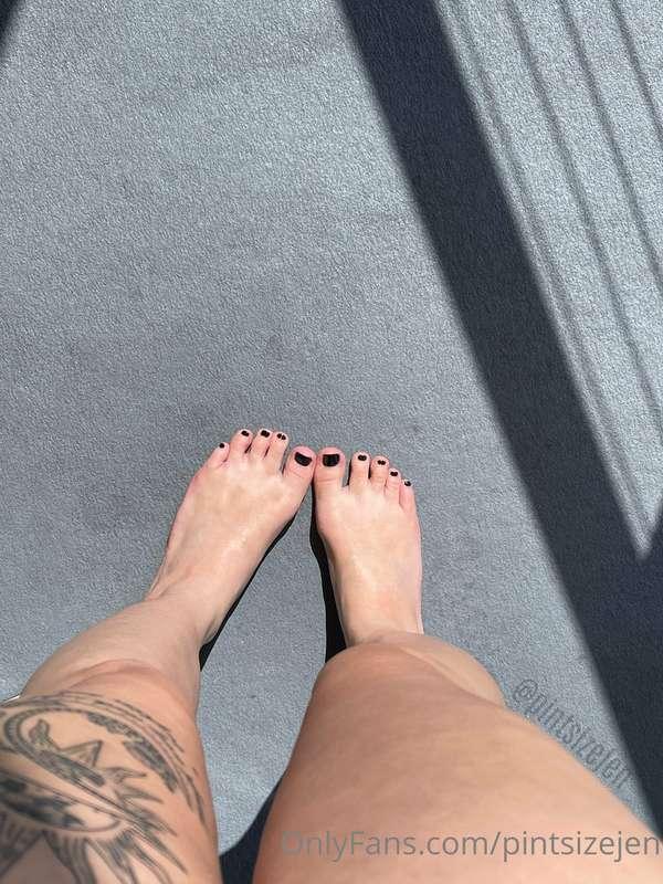 Where are my feet/toe lovers? 🦶🏼