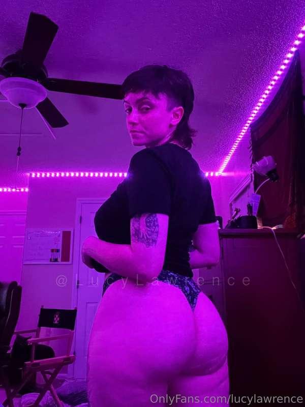 lucylawrence image #0