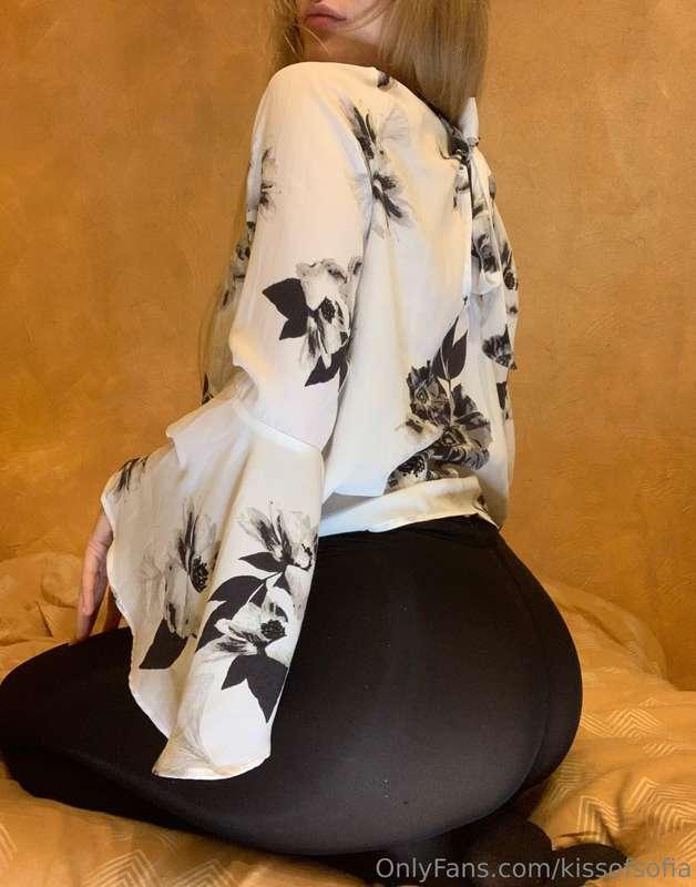 kissofsofia image #0