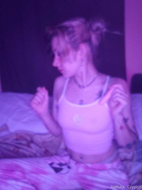 I got involved with a pillow pretending it's you bb💋 😳🥴