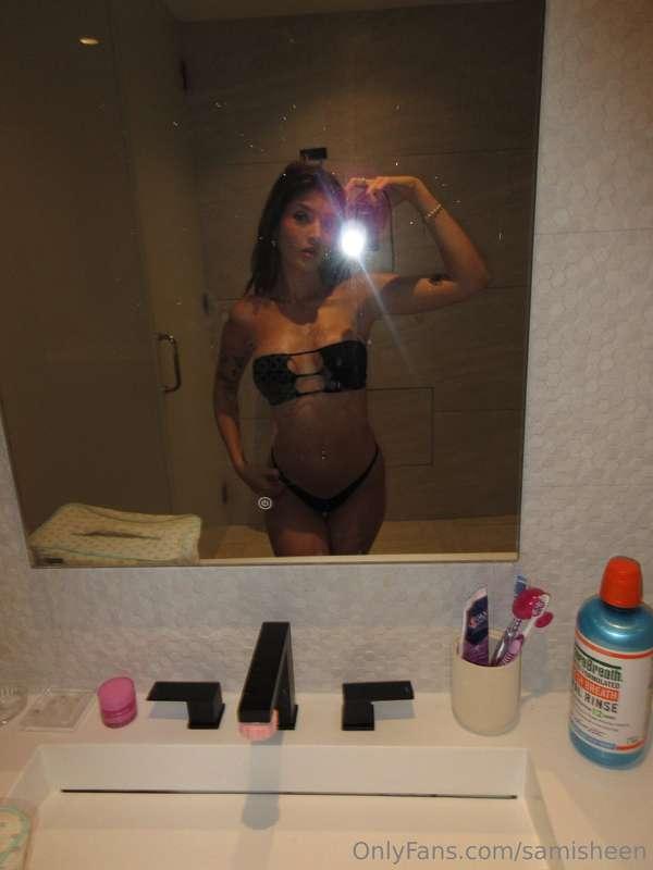 can someone help me take this off pls