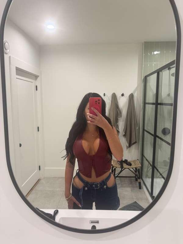 Swipe for a surprise 😮 