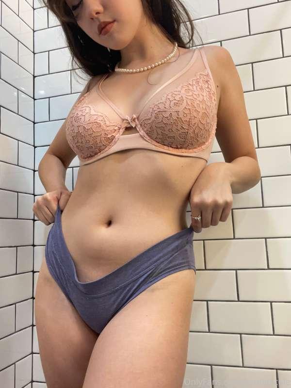 ✌️😚