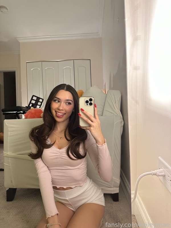 kaileymae image #1