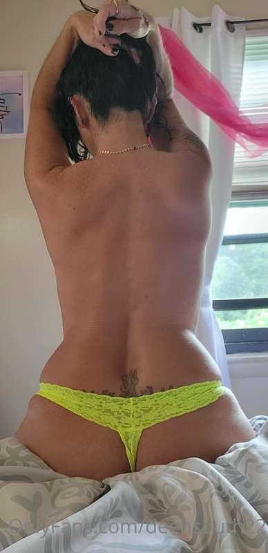 I could use a back rub if you wanna give me one😘🆗️