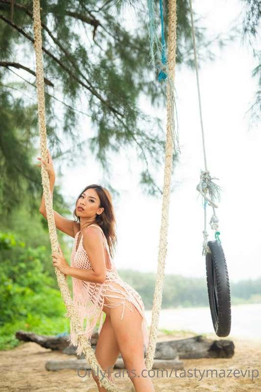 Wanna swing with me? 😏