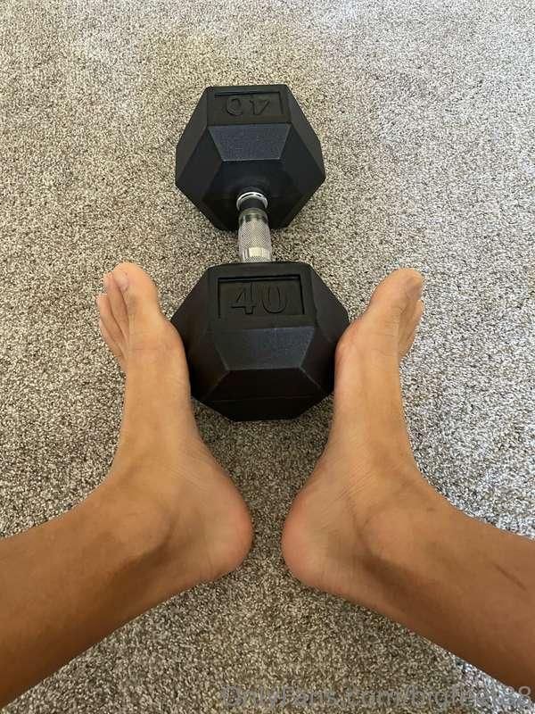 Time to lift 🏋🏽