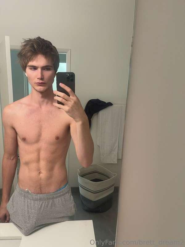 Like this if you need a hot video of this dick in action. La..