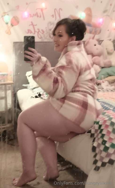 hungrylilkitty image #1