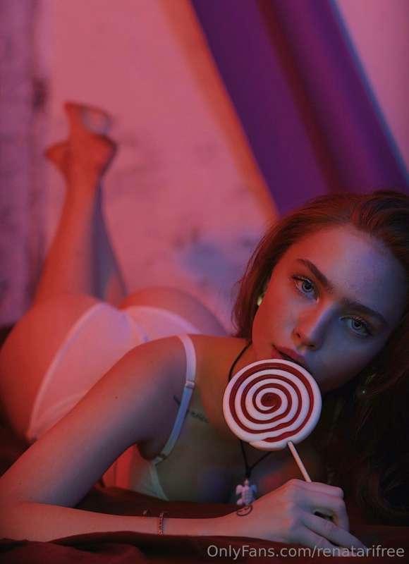 sweeter than canddyy , come play . theres even better conten..