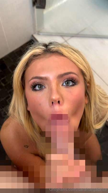 new head video! my mouth is bored😋. i love sucking big cock...