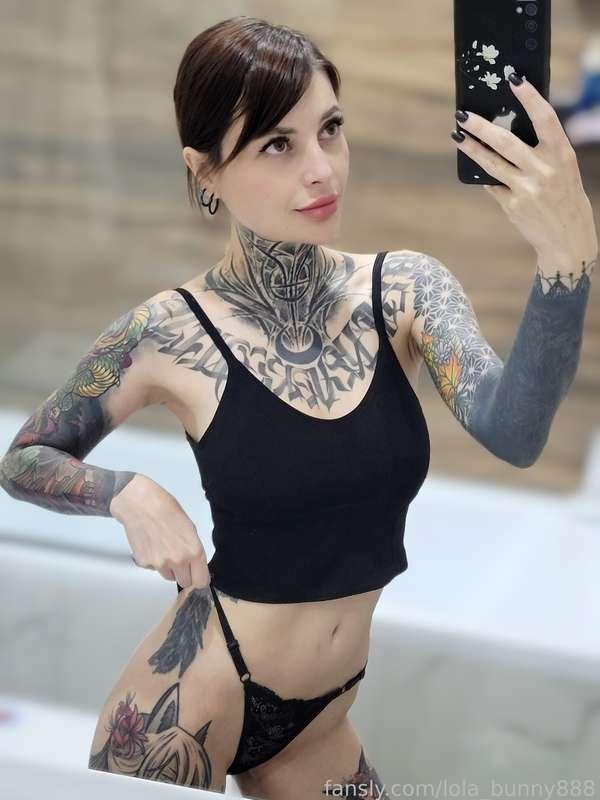 I love black ⚫️ 🖤 