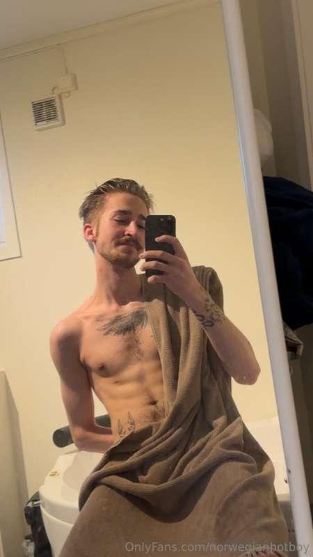 I’ve been way to fucking horny recently😭
