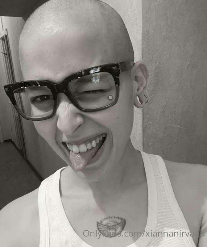 I'm in such a fun mood. I feel like doing something crazy fu..