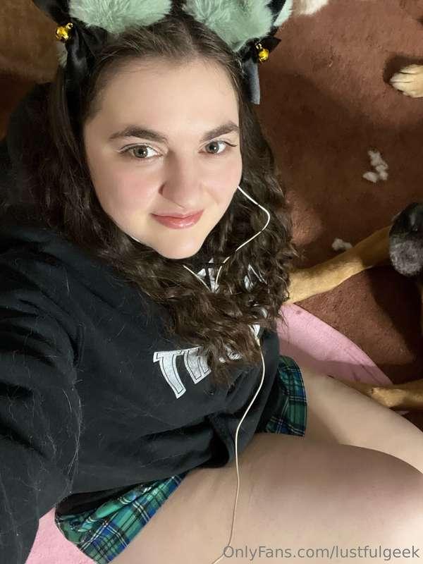 lustfulgeek image #1