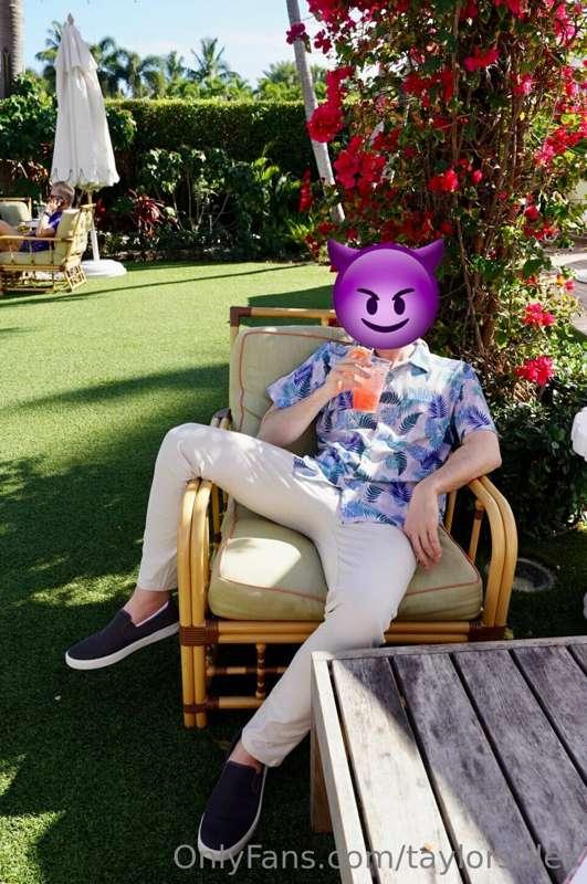 Folks, ya boy is giving his cock a little R&R this weekend. ..