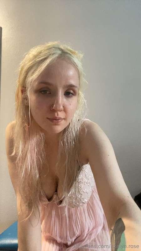 just got out of the shower, ready for play time 🥺