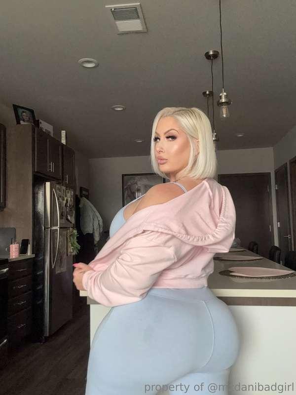 HAPPY MONDAY BABY🫧