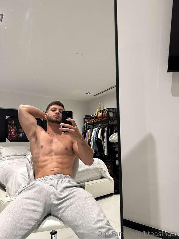 get on your knees 😈I won’t say it again ..