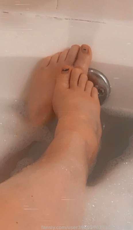 user396059627109756928 image #4