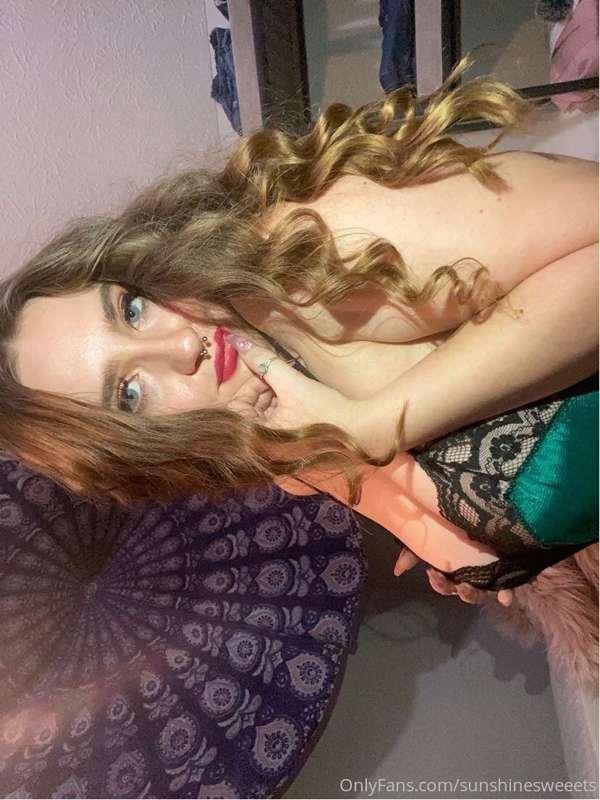 bored in the house & im in the house bored