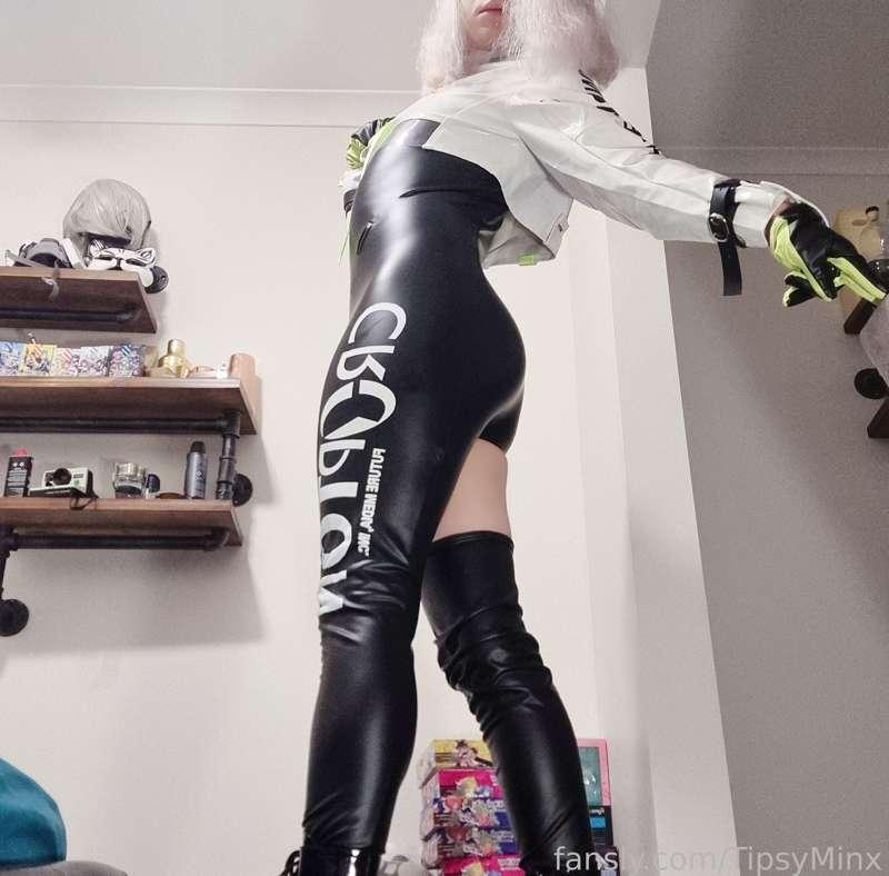 tipsyminx image #11