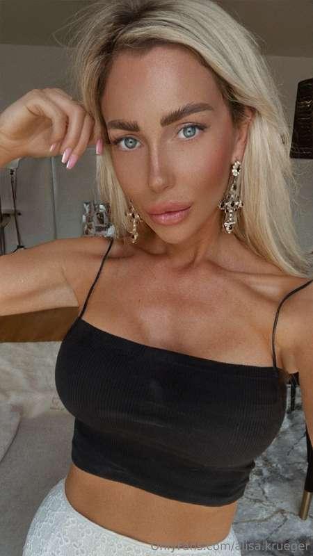 Ein bisschen früh ist es heute morgen für mich 😏 Ein bissche..