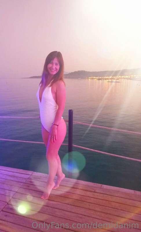 - In the sky they only talk about the sea and the sunset. Th..