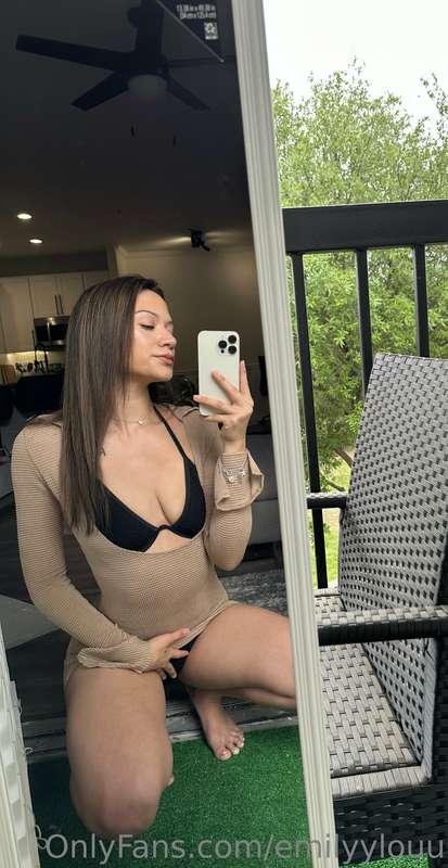 Excited for the weekend🤤🤪 What’s your weekend plans babe?