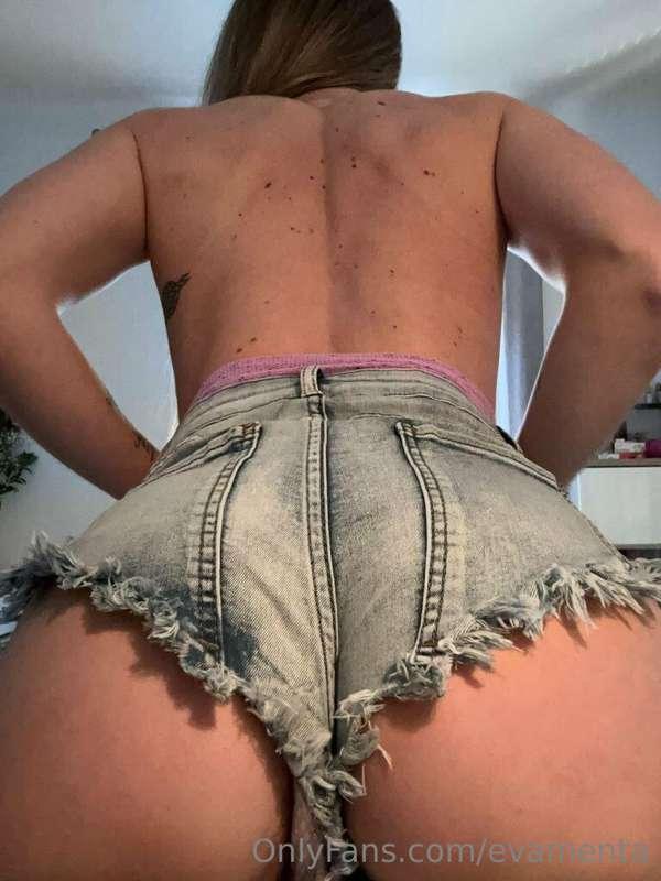 Smash or pass? 🤪🍑

Bombi o passi? 🤪🍑