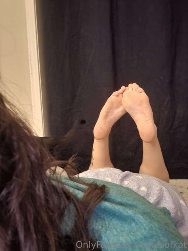 Relaxing soles. 
Get ready for the week my beauties