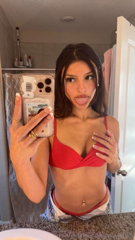 what else do you think i can use my tongue for?🫣