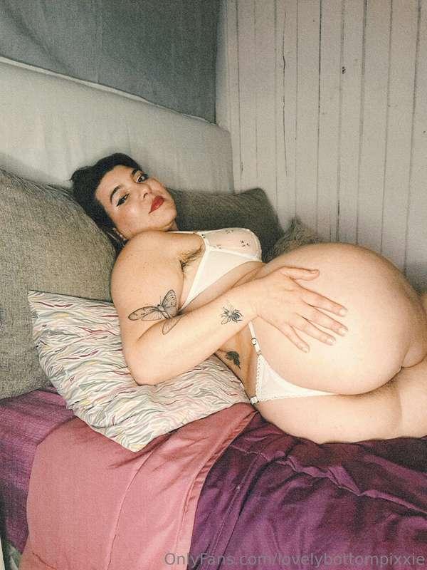  Your girl is anxiously waiting for you 
