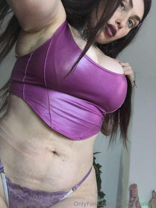 I feel so hot in this angle