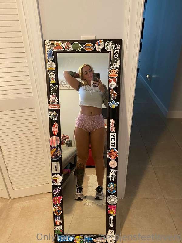 Curvy shape