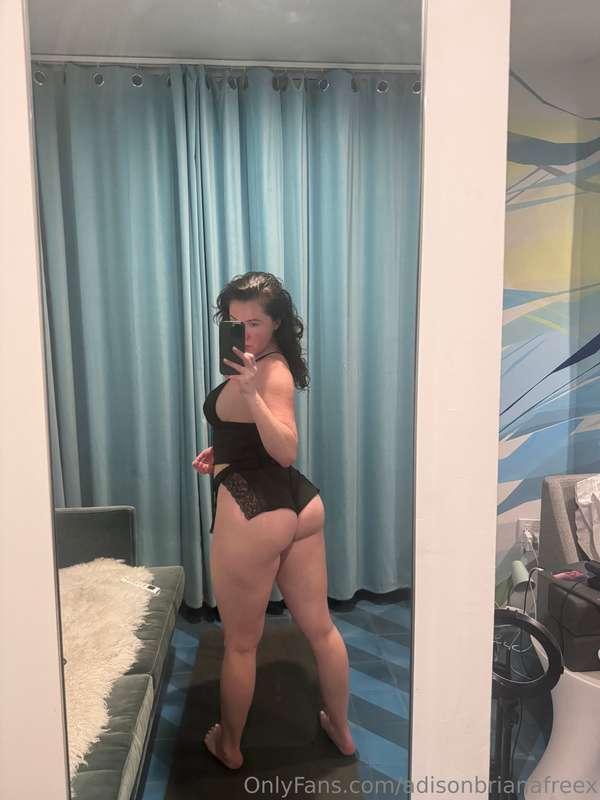 Just a tease here... come play with me on VIP 💋 https://only..