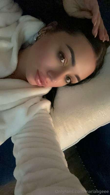 Hi my lovelies I’m not  feeling so great today , we can stil..