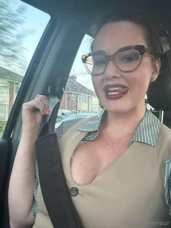 Say hello to Vivienne 2.0Hello, my loves 💋… After a little s..