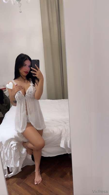 vienes a la camita conmigo? 