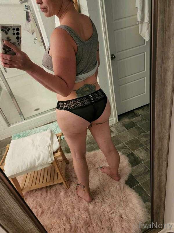 Spank me. It's the only way I learn. 🍑🤭👀