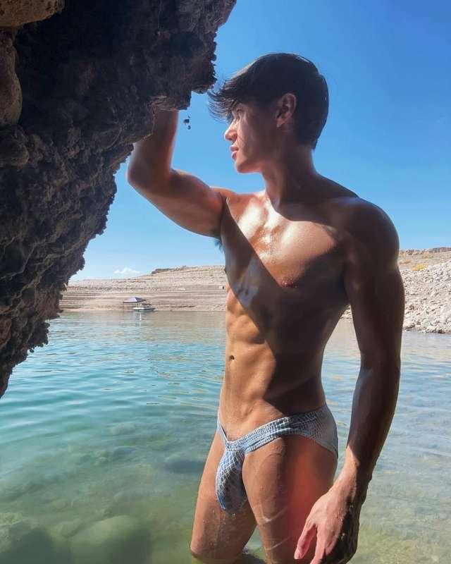 Drenched in heat, framed by shadows 😉