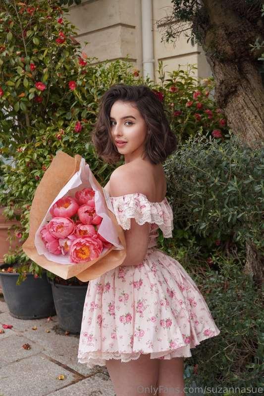 This dress looks so nice on me, and this bouquet seems to em..