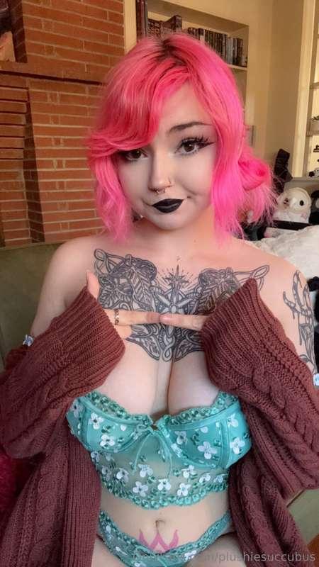 plushiesuccubus image #0