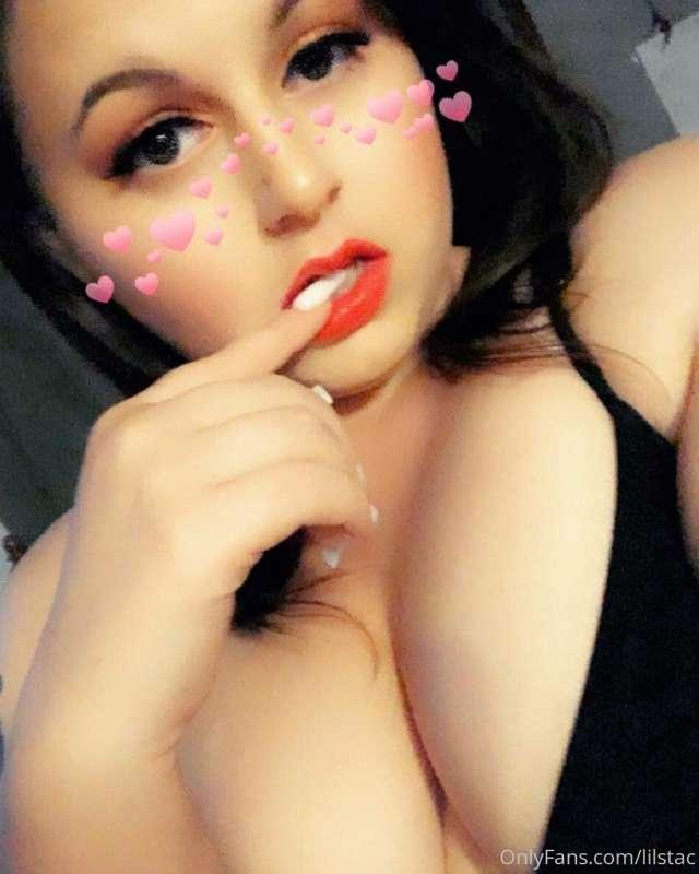 Italian Queen 👑
Fetish friendly 🦶🏽👙🧦
420 friendly 💨 
Juicy K..
